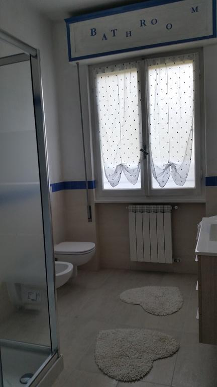 Apartment Iseo Lake Sale Marasino Cameră foto